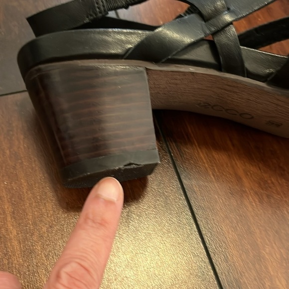 NWOB Ecco Black Leather Strappy Slingback Sandals Stacked Heel Size 39 - Picture 10 of 10
